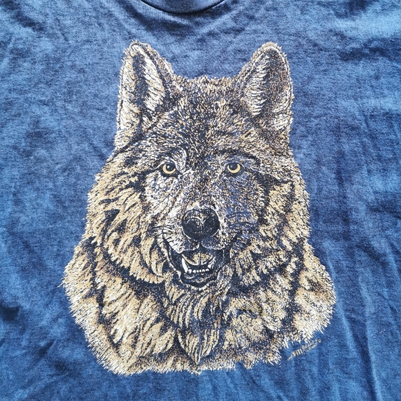 Customized wolf t-shirt with fringe beading - Picture 3 of 6